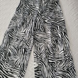 Michael Koors Zebra striped ankle pants